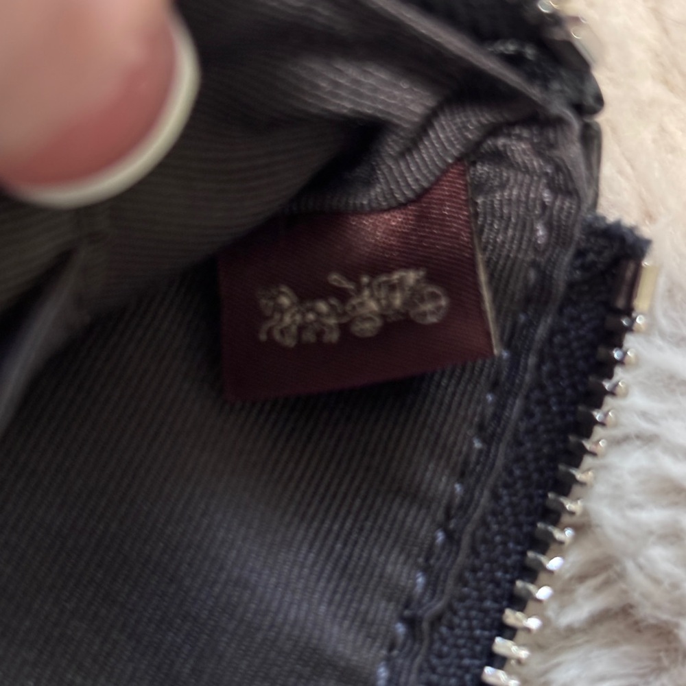 Small Coach Snowflake Print Corner Zip Wristlet Signature Canvas - Picture 3 of 4